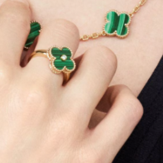 AMBER RING | GREEN GOLD